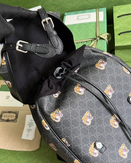 Gucci Medium Backpack With Tiger Print 696013