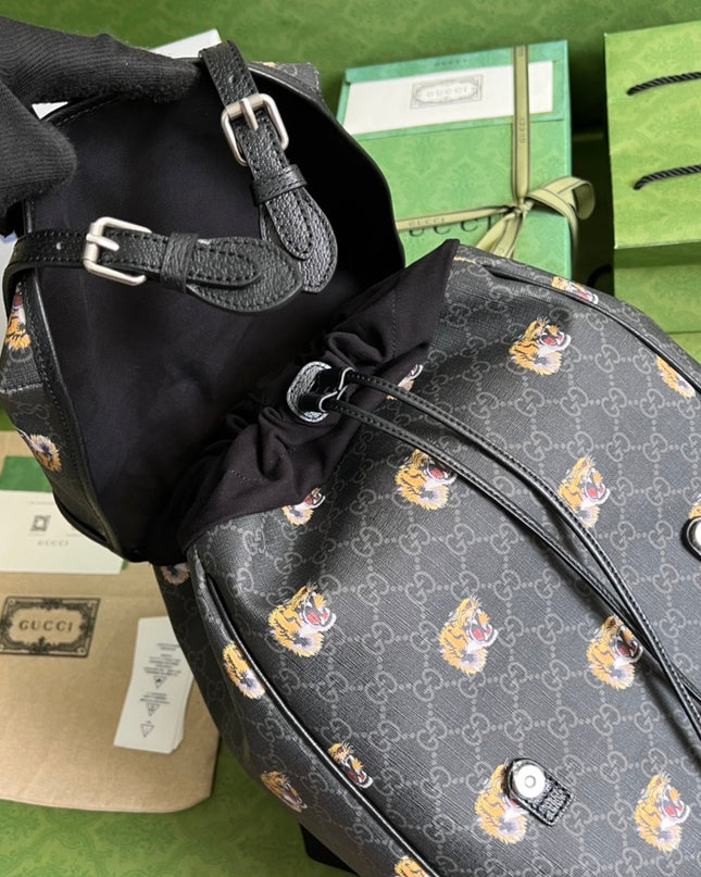 Gucci Medium Backpack With Tiger Print 696013