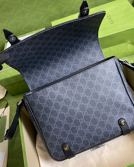 Gucci Supreme Canvas Messenger Bag 658542