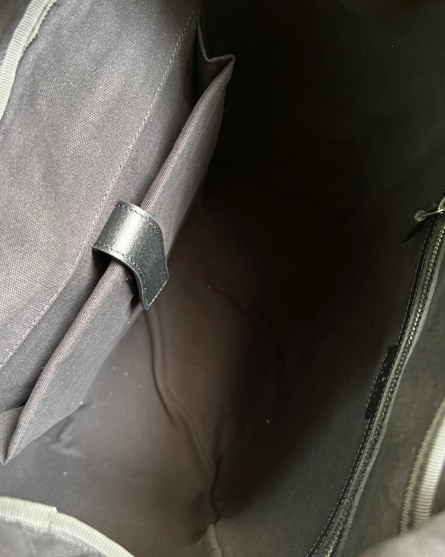 Gucci Medium Backpack With Tiger Print 696013