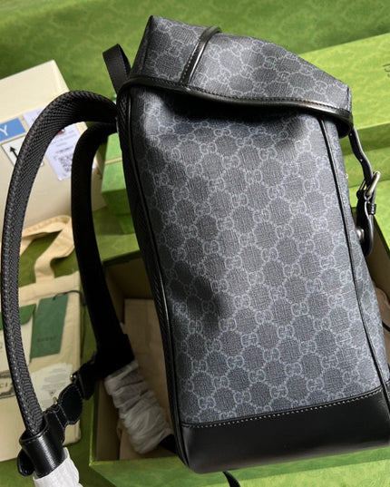 Gucci medium backpack with Interlocking G 696013