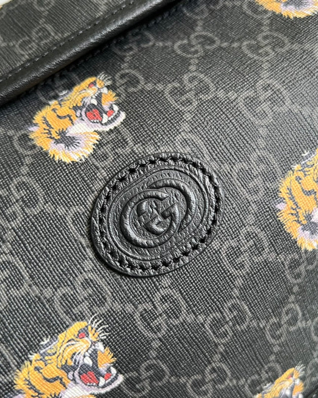 Gucci Medium Backpack With Tiger Print 696013