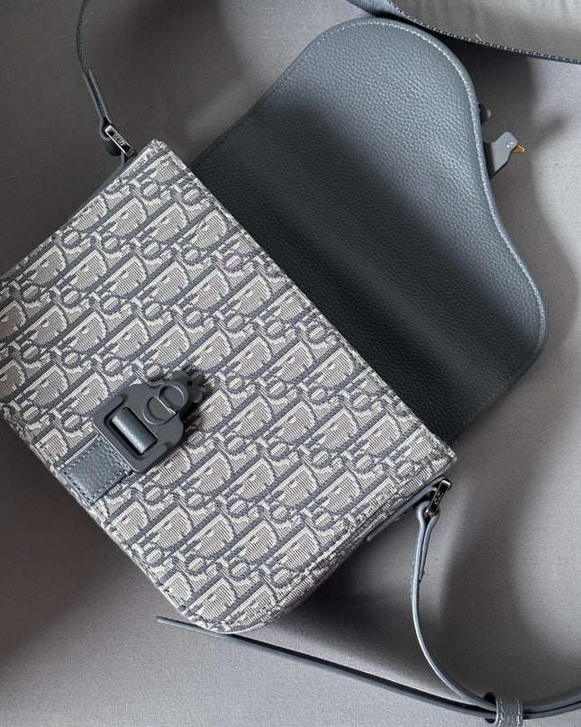 Dior Gallop Messenger Bag – Gray Oblique Jacquard 80159