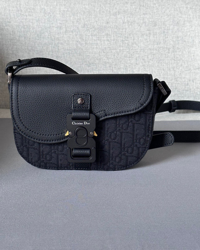 Christian Dior Messenger Bag 80219 - Black Grained Leather