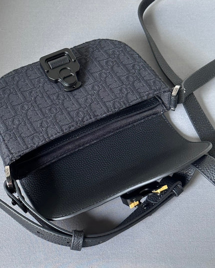 Christian Dior Messenger Bag 80219 - Black Grained Leather