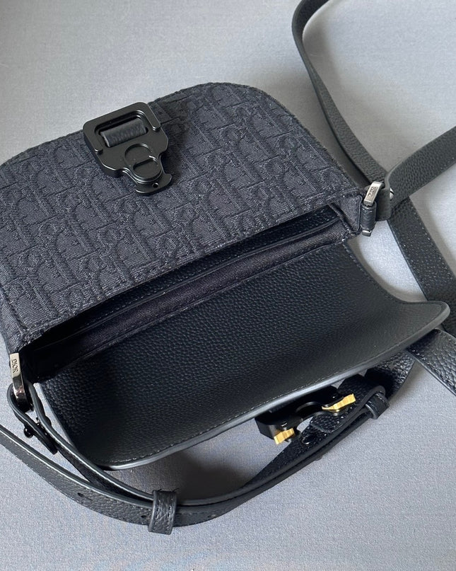 Christian Dior Messenger Bag 80219 - Black Grained Leather