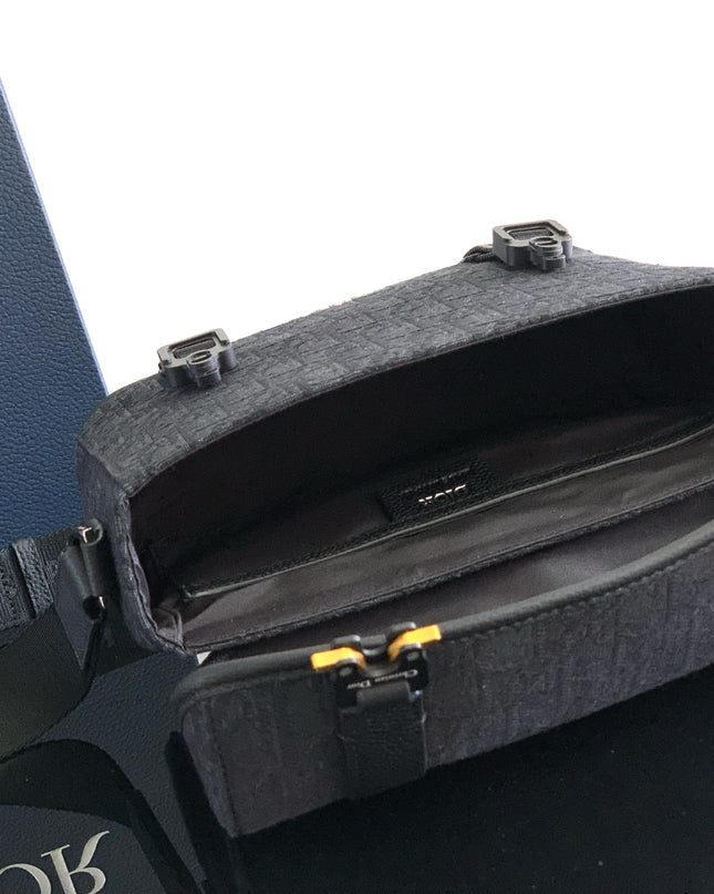 Dior Hit the Road Messenger Bag