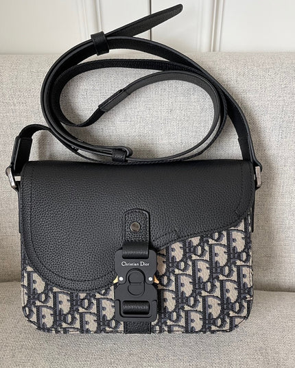 Dior Oblique Messenger Bag – Black Grained Leather