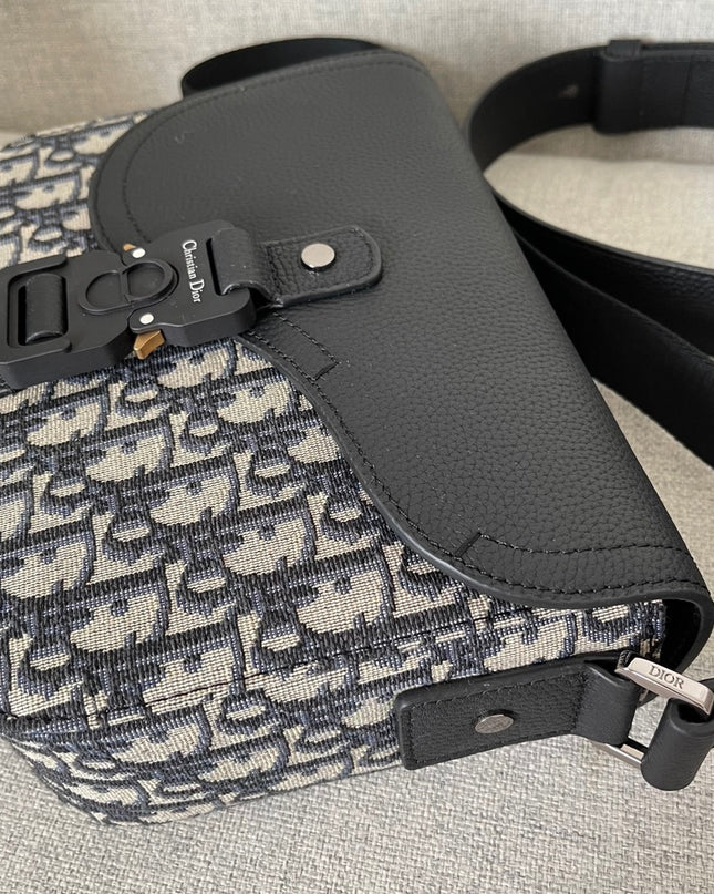 Dior Oblique Messenger Bag – Black Grained Leather