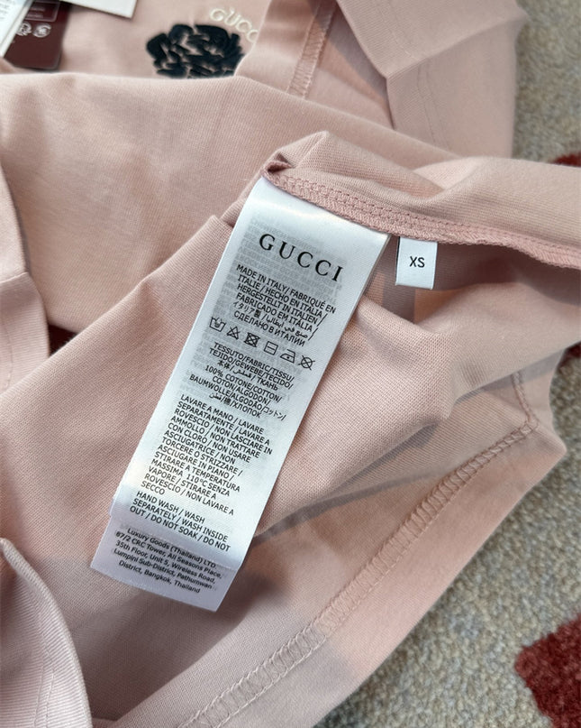 Gucci 2025SS Pink Rose Crest Embroidered T-Shirt – Top Version
