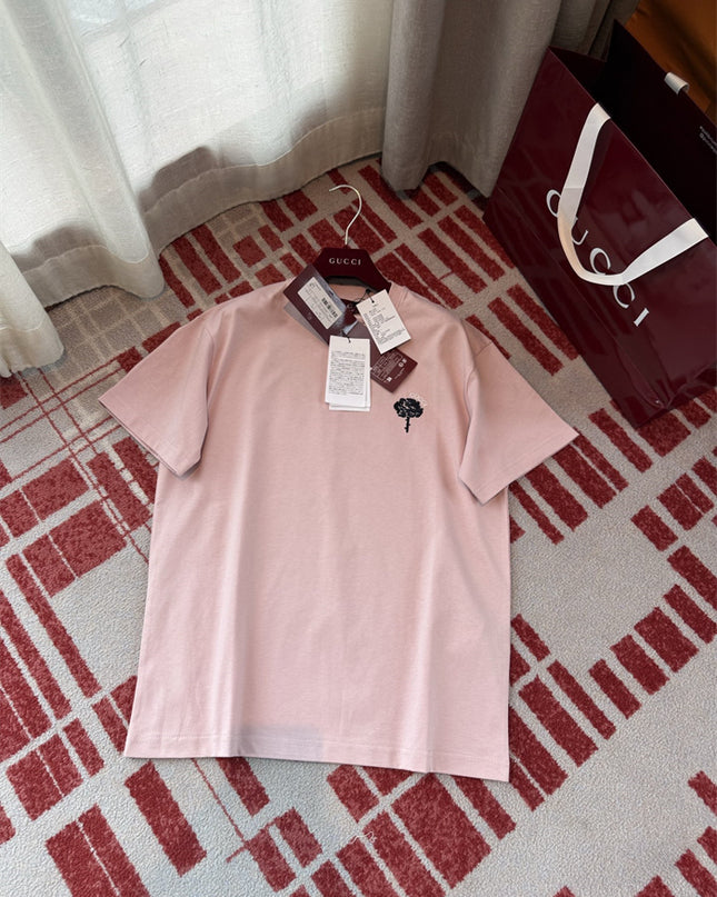 Gucci 2025SS Pink Rose Crest Embroidered T-Shirt – Top Version