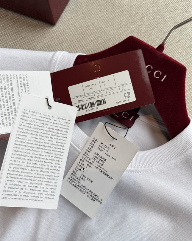 Gucci 2025SS Rose Crest Embroidered T-Shirt – Top Version