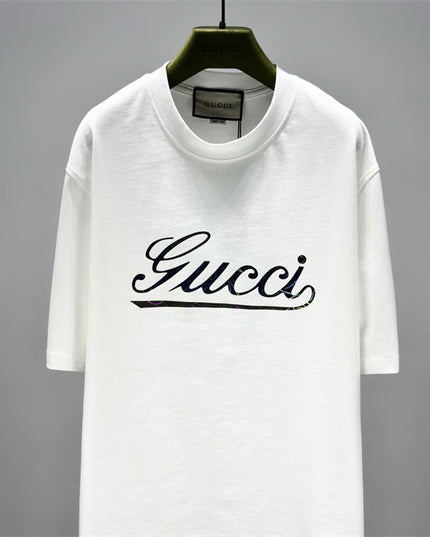 Gucci 2025 Ss Vintage Script Logo Metallic T‑shirt – White
