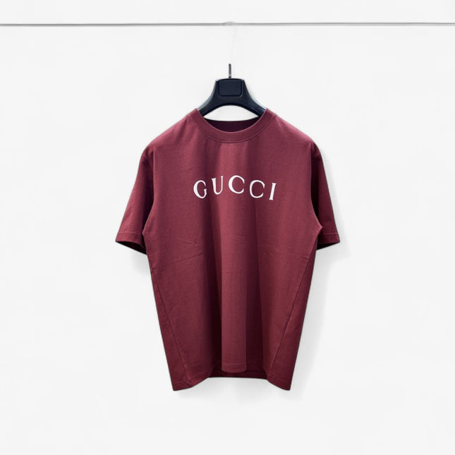 Gucci 2025ss Classic Burgundy Logo T-shirt – Top Version