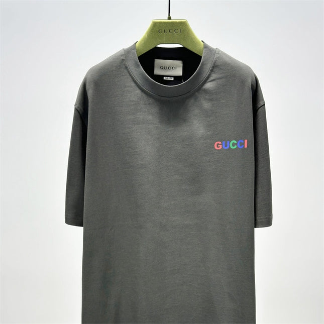 Gucci 2025ss Rainbow Logo Gray T-shirt – Top Version