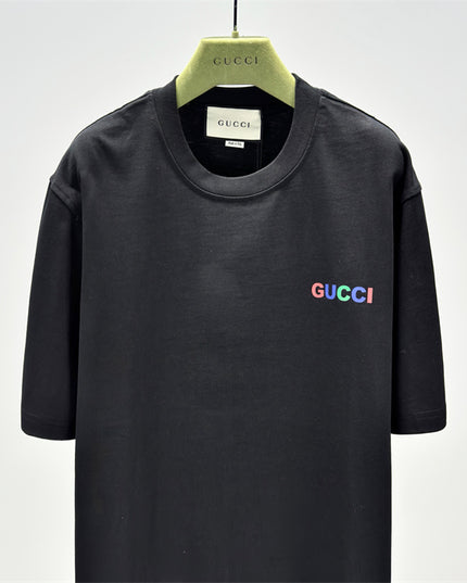 Gucci 2025ss Rainbow Micro Logo Black T-shirt – Top Version