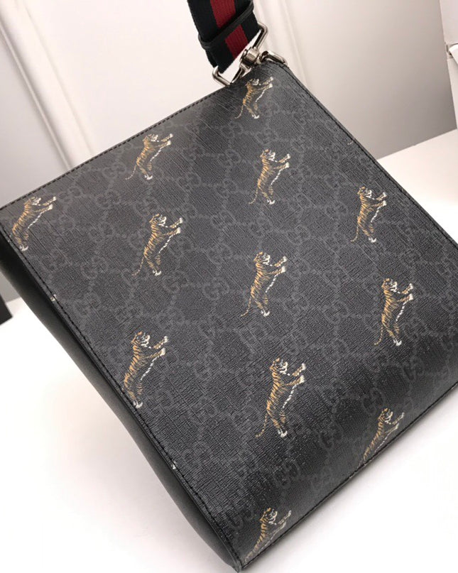 Gucci GG Supreme Messenger Bag – Black Tiger Print