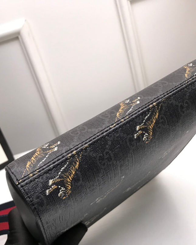 Gucci GG Supreme Messenger Bag – Black Tiger Print