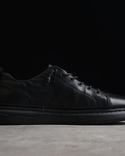 Gucci Black Bee Embroidered Low-Top Sneaker