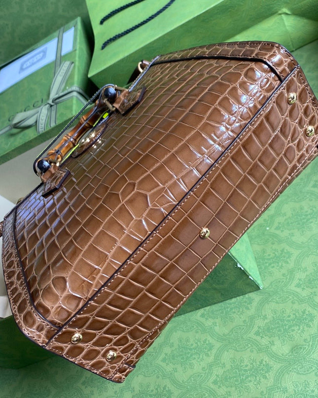 Gucci Diana Small Crocodile Tote Bag 660195