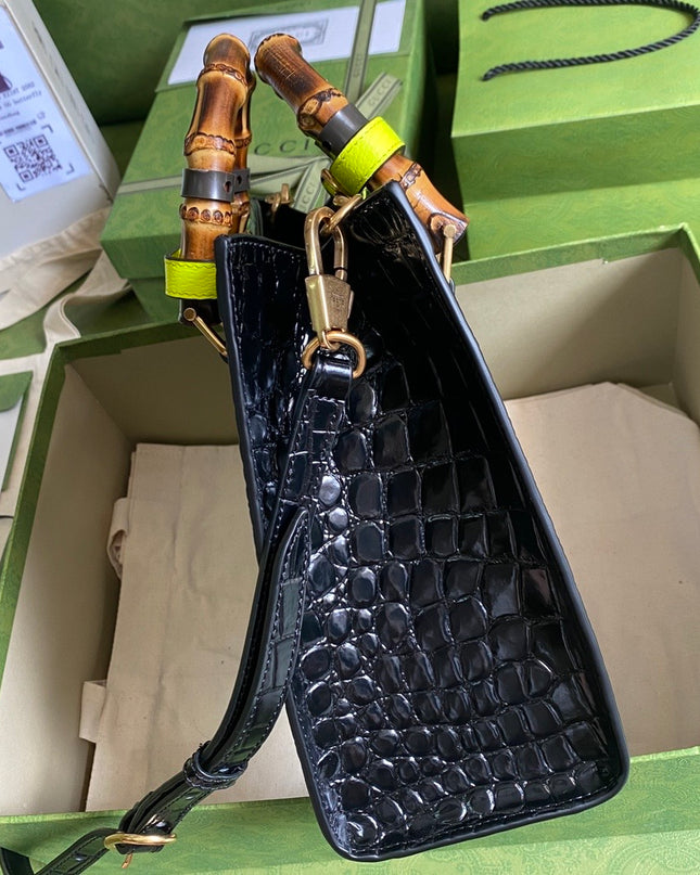 Gucci Diana Small Crocodile Tote Bag 660195