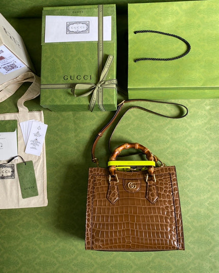 Gucci Diana Small Crocodile Tote Bag 660195