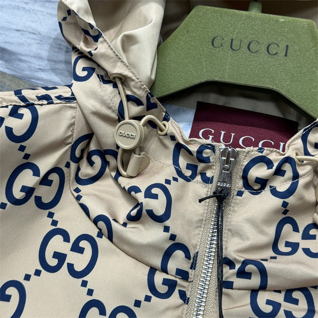 Gucci GG Nylon Logo Windbreaker Jacket – Beige/Blue
