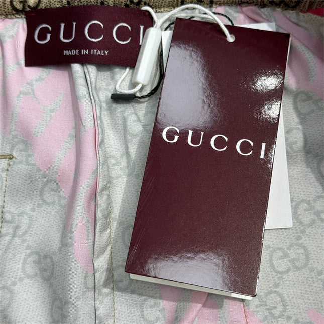  Gucci GG Supreme Logo-Patch Drawstring Shorts