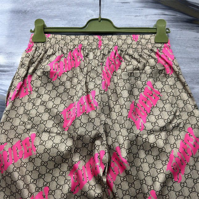  Gucci GG Supreme Logo-Patch Drawstring Shorts