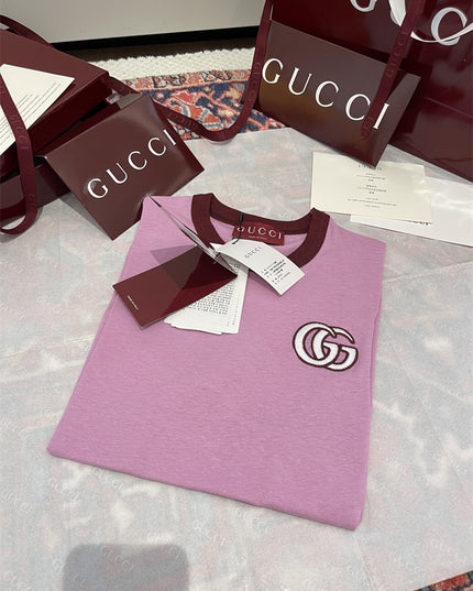 Gucci Interlocking GG Ringer T‑Shirt in Pink and Burgundy