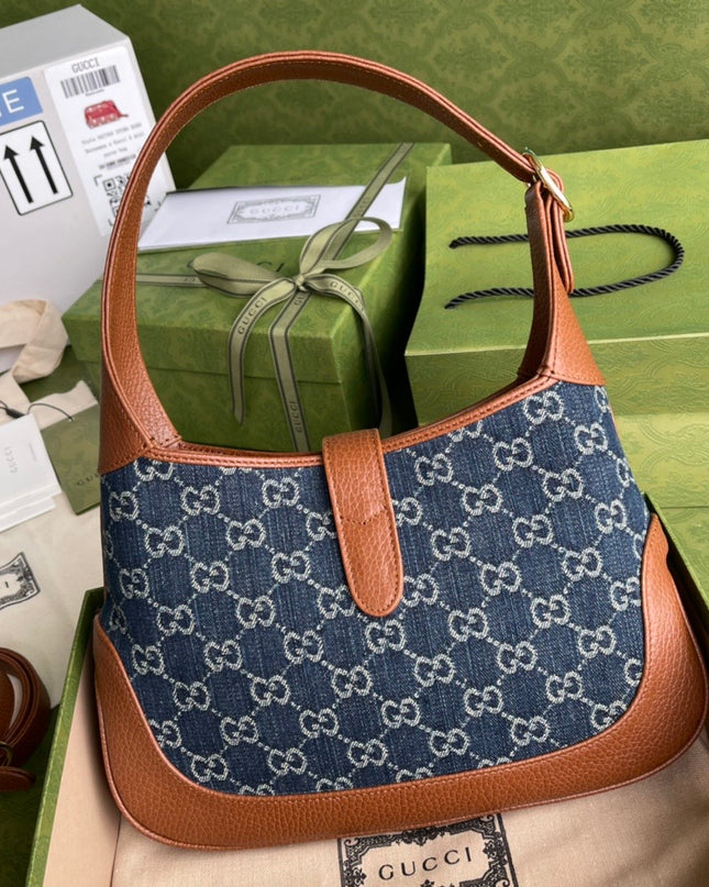 Gucci Jackie 1961 Small Shoulder Bag 636706
