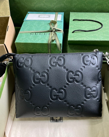 Gucci Jumbo GG Medium Messenger Bag 696009