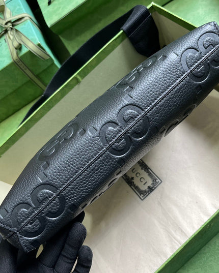 Gucci Jumbo GG Medium Messenger Bag 696009
