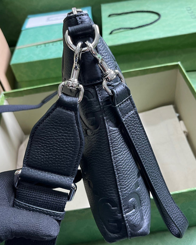 Gucci Jumbo GG Medium Messenger Bag 696009