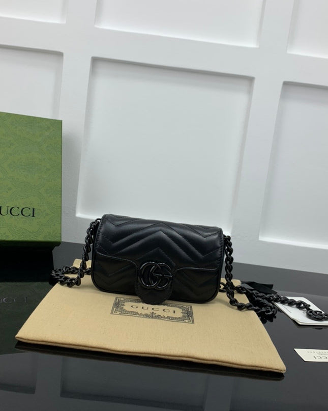 Gucci Marmont Belt Bag 699757 – Black Patent Leather with Black Hardware