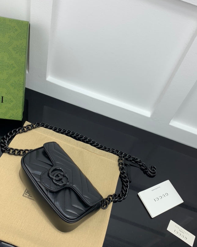 Gucci Marmont Belt Bag 699757 – Black Patent Leather with Black Hardware