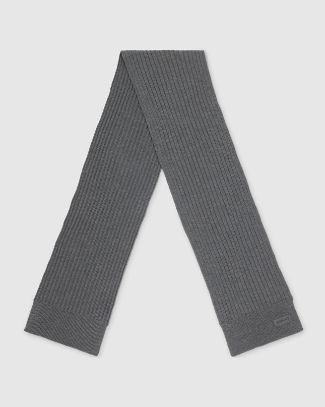 Gucci Ribbed Knit Wool Scarf with Leather Logo Tag – Grey
