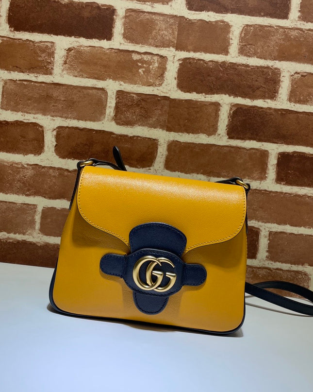 Gucci Small Messenger Bag 648934 – Smooth Leather with Double G Hardware