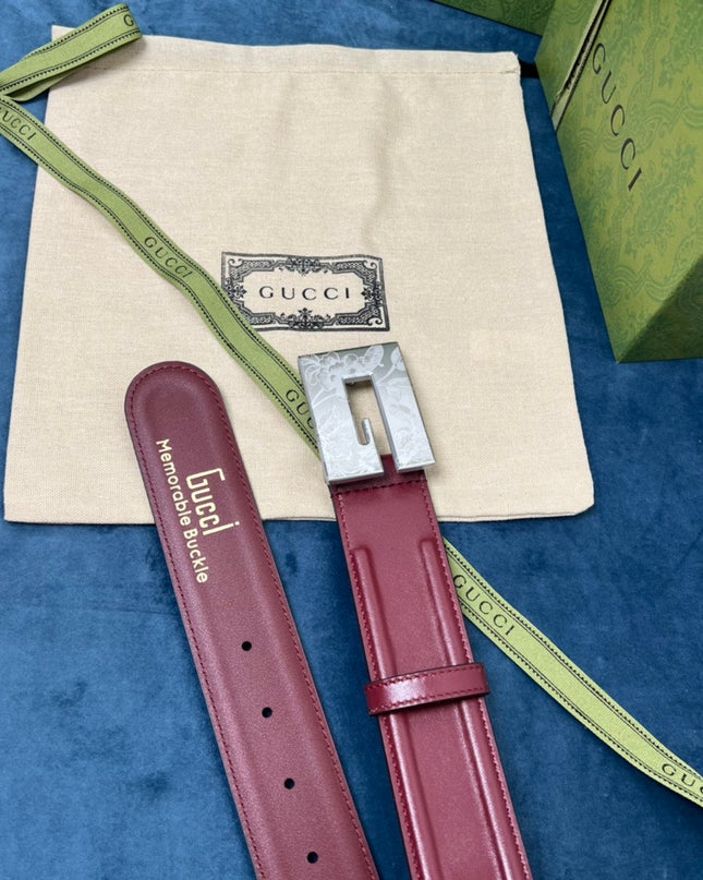 Gucci Thin Belt – Black Leather with Engraved Square G Buckle