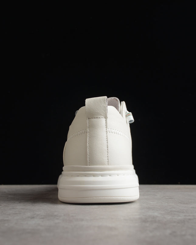 Gucci White Bee Embroidered Low-Top Sneaker