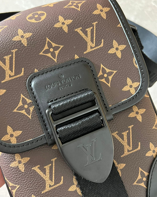 Louis Vuitton S Lock Vertical Wearable Wallet – Classic Monogram Canvas