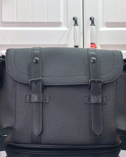 Louis Vuitton Christopher Messenger Bag M58476