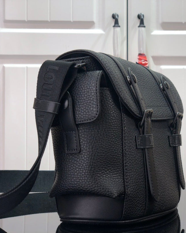 Louis Vuitton Christopher Messenger Bag M58476