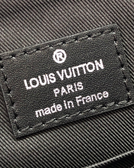 Louis Vuitton Christopher Messenger Bag M58476
