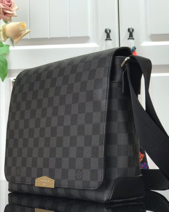 Louis Vuitton District PM Messenger Bag N40349