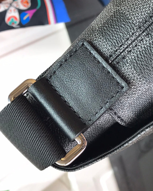 Louis Vuitton District PM Messenger Bag N40349