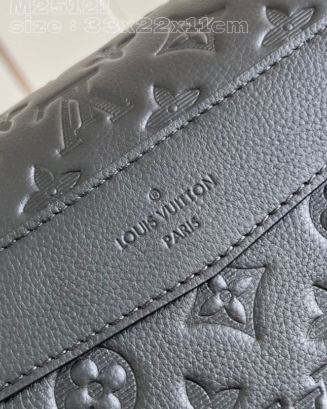Louis Vuitton Messenger Voyager Pm Bag M25121