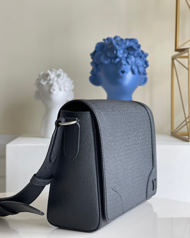 Louis Vuitton New Flap Messenger Bag M30807 - Premium Black