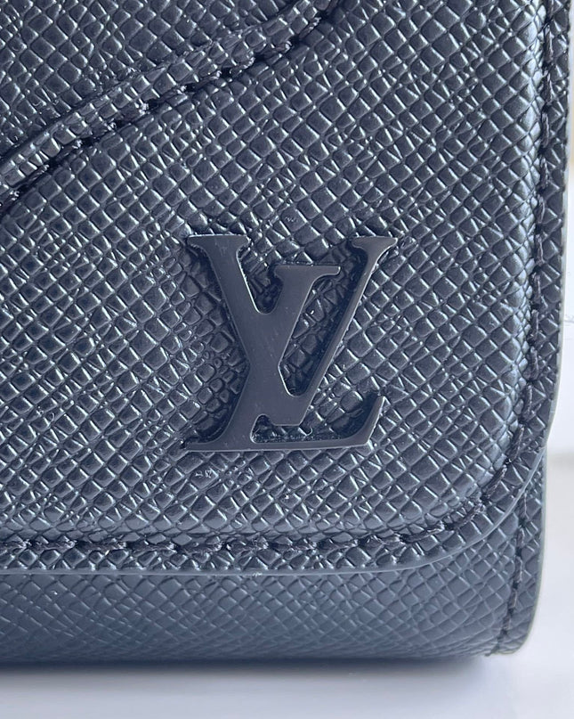 Louis Vuitton New Flap Messenger Bag M30807 - Premium Black