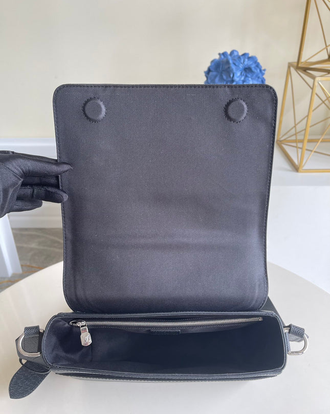 Louis Vuitton New Flap Messenger Bag M30807 - Premium Black